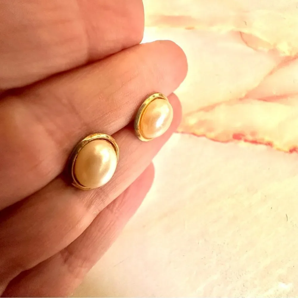 Gold tone faux pearl post earrings